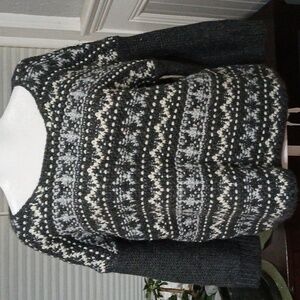 LOFT Gray and Cream Knit Sweater